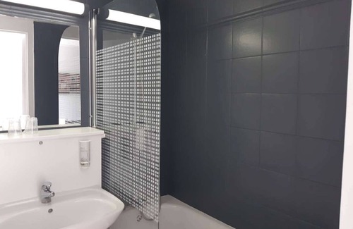 La Neuvillette Hotel | Brit Hotel Reims la Neuvillette