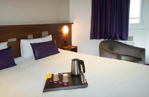 Joue-les-Tours Hotel | Brit Hotel Tours Sud – Le Cheops