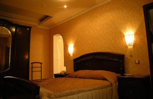 Kharkiv Hotel | Britaniya