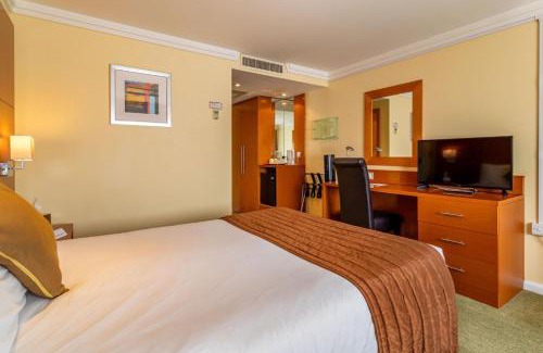Bramhope Hotel | Britannia Leeds Bradford Airport
