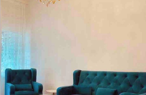 George Town Cottage | British Granny's Cottage in Georgetown n