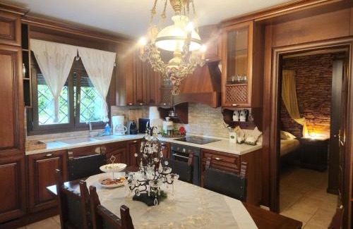 Panorama Apartment | British Wood 'n Stone House