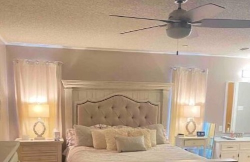 Abilene House | Brit’s Bunkhouse