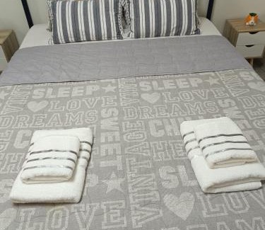 Naousa Apartment | Britshouse