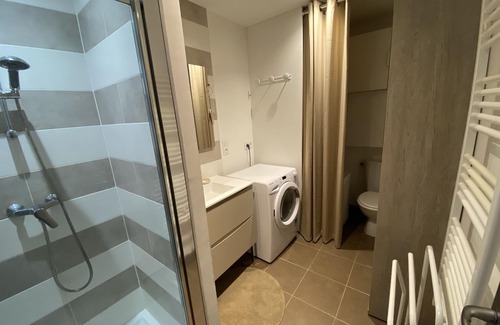 Plomodiern Apartment | Brittany, between Douarnenez and Crozon, app. 2 to 5 pers. by the beach