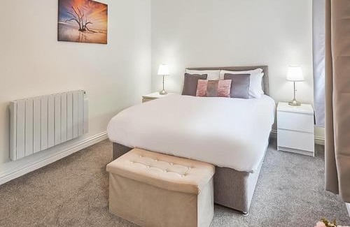 Eastgate House | Britton Hall Bungalow