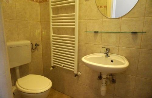 Erzsebetvaros Apartment | Brixton Rooms & Apartments Budapest