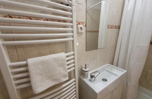 Erzsebetvaros Apartment | Brixton Rooms & Apartments Budapest