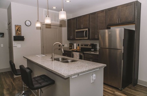 Indianapolis Condo | Broad Ripple 1BR w/Free Parking & Large Balcony
