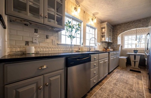 Broad Ripple House | Broad Ripple Vintage Charm: Modern & Cozy Home