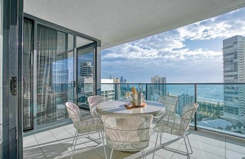 Broadbeach Apartment | Broadbeach Exclusive - Sky High Luxury at Oracle