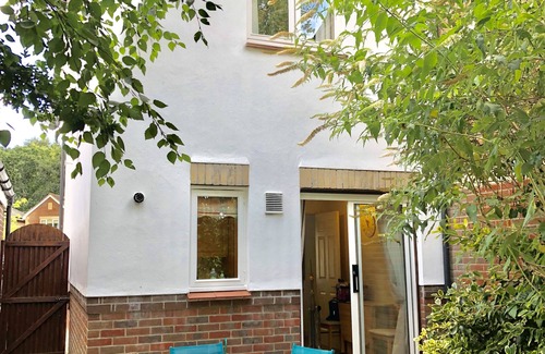 Taverham House | Broadgate House. Holiday or Short-term let 2 Bedrooms/4 beds