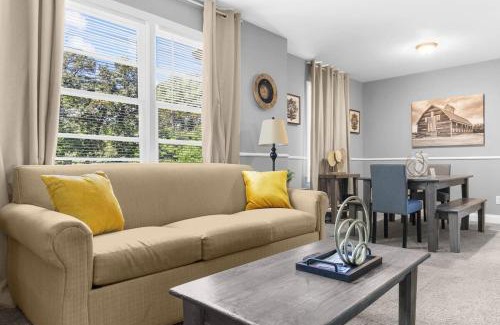 New Castle House | Broadmoor Bungalow - Unit A