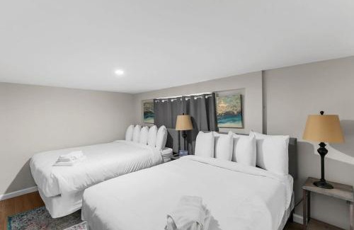 New Castle House | Broadmoor Bungalow - Unit B