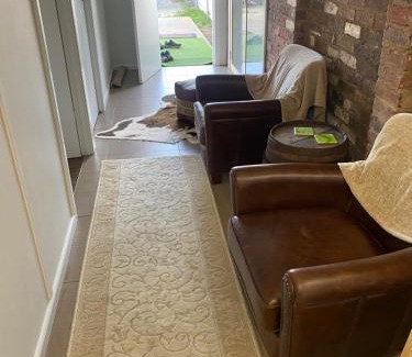 West Wyalong Apartment | Broadway Apartment