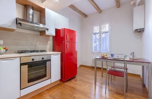 Historic Center Apartment | Broccaindosso Apartment S. Orsola Hospital Center