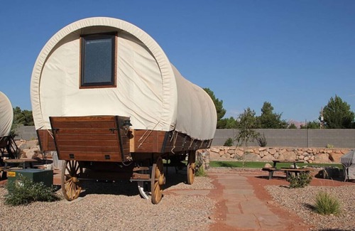 Virgin RV Rental | Broken Arrow Wagon w/2QB, Fire Pit & BBQ