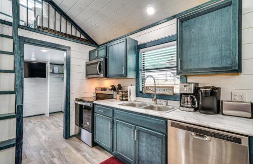 Broken Bow House | Broken Bow Cabin with Hot Tub, Fire Pit and Creek View