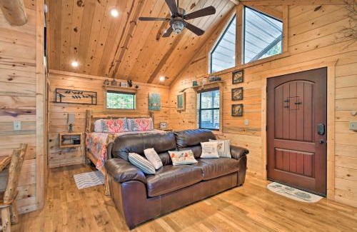 Broken Bow Apartment | Broken Bow Hideaway with Hot Tub and Fire Pit!