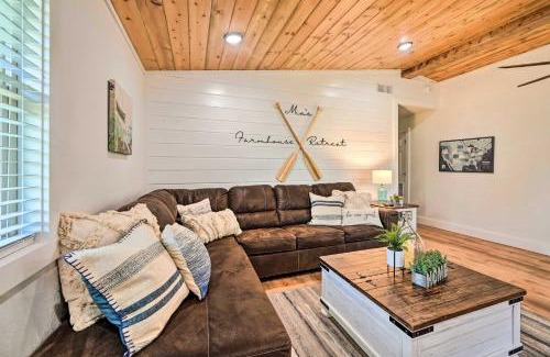 Broken Bow House | Broken Bow Retreat with Large Yard and Fire Pit!