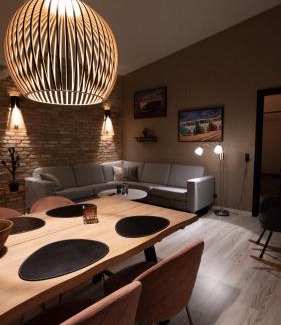 Torshavn Apartment | Broncks Apartment 1 - Modern 2-Bedroom in the Heart of Tórshavn