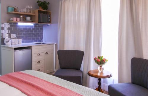Heldervue Apartment | Brookshill - Protea suite
