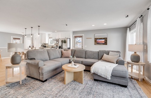 Brooklyn Center House | Brookstone Bliss - Hot tub, Pool, Games and more