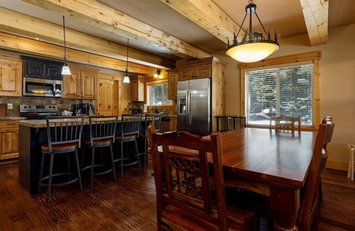 Duck Creek Village Cabin | Browning Lodge Retreat!