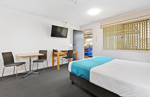 Hillcrest Hotel | Browns Plains Motor Inn