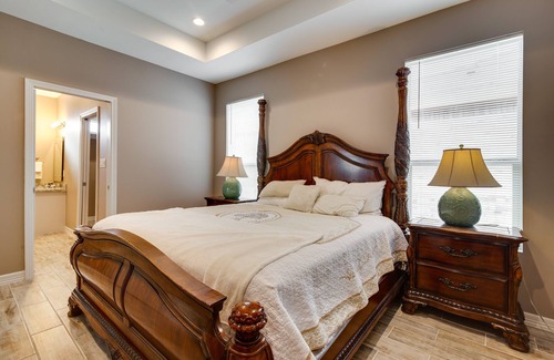 Brownsville Apartment | Brownsville Apartment: 8 Mi to Gladys Porter Zoo