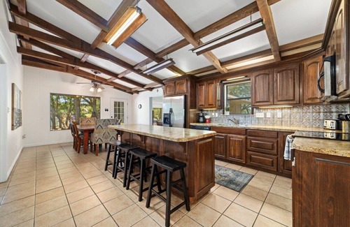 Brownwood House | Brownwood Lakehouse · Lakehouse in Cason Cove