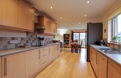 Grantown-on-Spey Cottage | BRUACH GORM COTTAGE, pet friendly, with a garden in Grantown-On-Spey