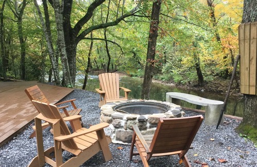Eagle Rock House | Bruce's bend on Craig Creek-waterfront with mountain views
