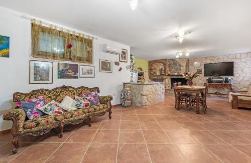 Domusnovas Apartment | Bruna's House