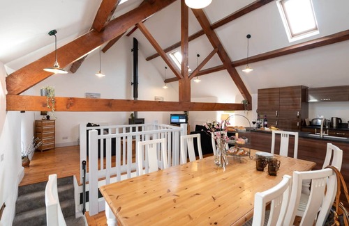 Caergeiliog Other | Bryn Lon: Pet-friendly rural retreat in Caergeiliog