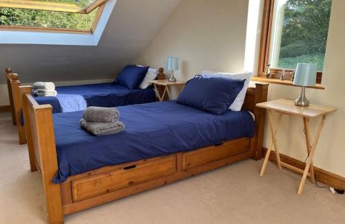 Deiniolen House | Bryn Rhedyn cottage