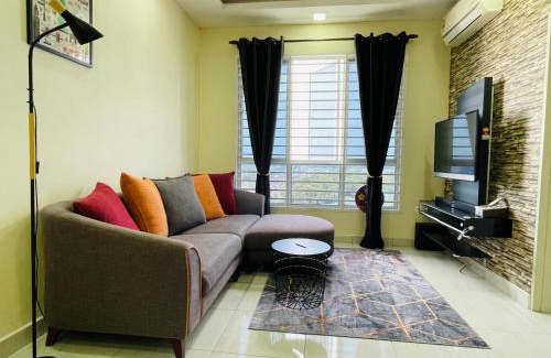 Bandar Saujana Putra Apartment | BSP21 Cozy Retreat W/Sunset Lakeview