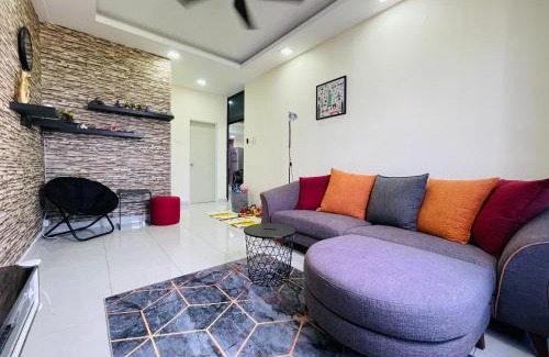 Bandar Saujana Putra Apartment | BSP21 Cozy Retreat W/Sunset Lakeview