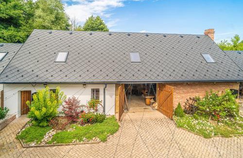 Dolni Bousov House | Buškovský mlýn 1580