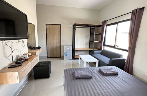 Bang Rak Phatthana Hotel | Buathong Pool Villa