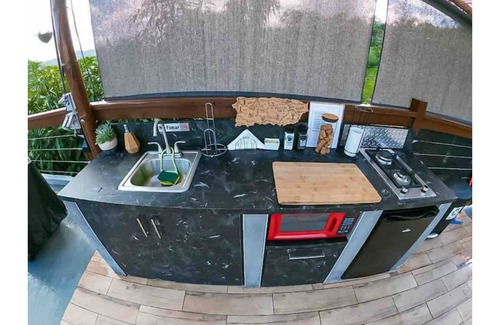 Guadiana RV Rental | Bubble room with a view, Jacuzzi spa, kitchen.