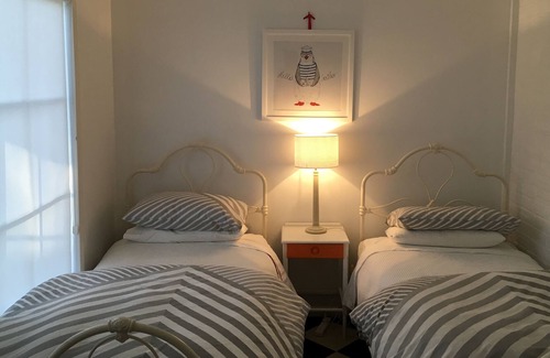 East Tamworth House | Buckellberry vintage, 3 bedrooms , best location