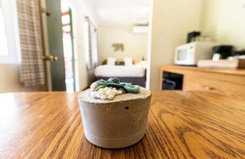 Three Rivers Hotel | Buckeye Tree Lodge