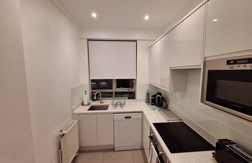 Westminster Apartment | Buckingham Palace Apartment with early check-in and late check-out