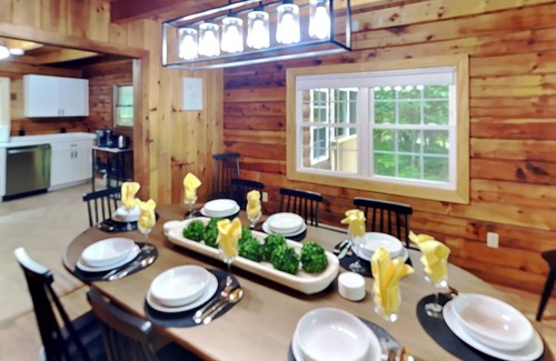Bucksport Cabin | Bucksport Bliss A Luxe Log Cabin. Waterview & Private.