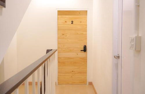 China Town House | Buddy House - Spacious Triple Room in Chinatown, Walk to MRT