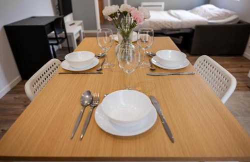 Charleville-Mezieres Apartment | Budget apart downtown with parking