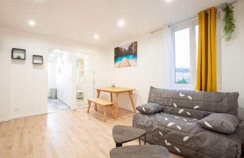 Charleville-Mezieres Apartment | Budget apart downtown with parking