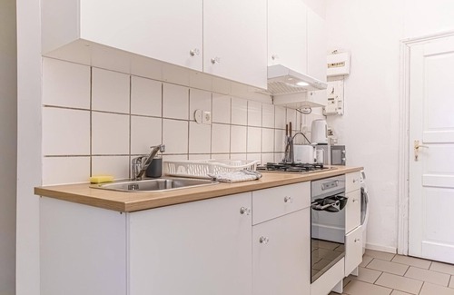 Rudolfsheim-Funfhaus Apartment | Budget-Friendly 2BR Apt. with Great Location