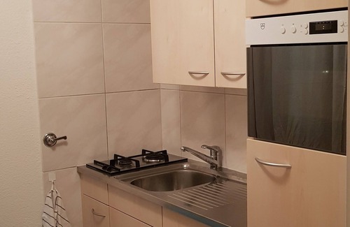Lucerne Apartment | Budget Friendly Studio Type Apt in central Luzern